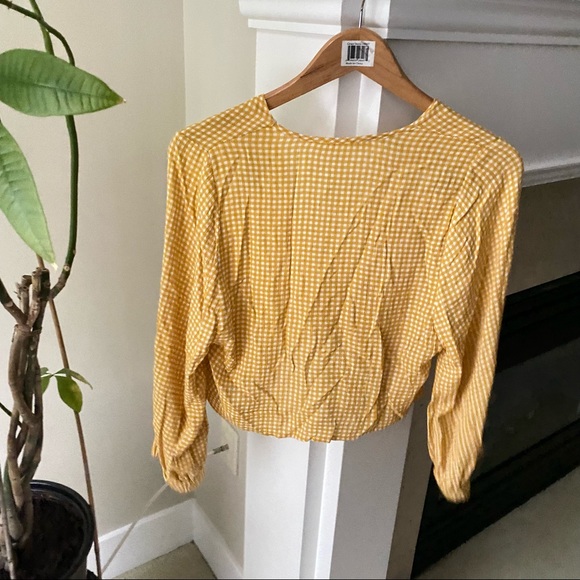 AUDREY 3+1 Yellow Gingham Front Plunge Knot Crop Long Sleeve Top - Picture 4 of 5
